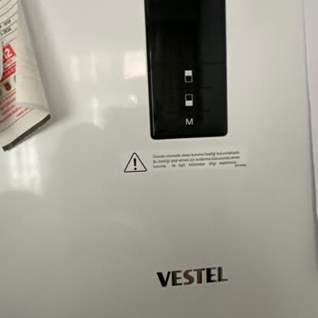 Üst Bölüm Soğutmayan Buzdolabımda Gıdalar Bozuldu, Gaz Kaçağı Ve Servis Sonrası Değişim Talebi