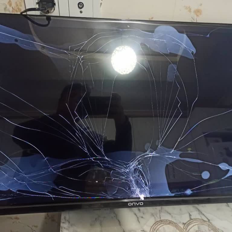 Kurulumda Panel Arızalı Televizyon İçin Hemen Değişim Talebi