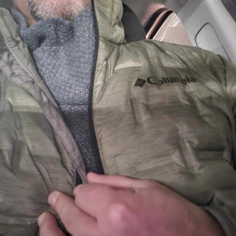 Columbia Montundan Su Geçirme Sorunu, Garanti Dışı Olmasına Rağmen Değişim Talebi