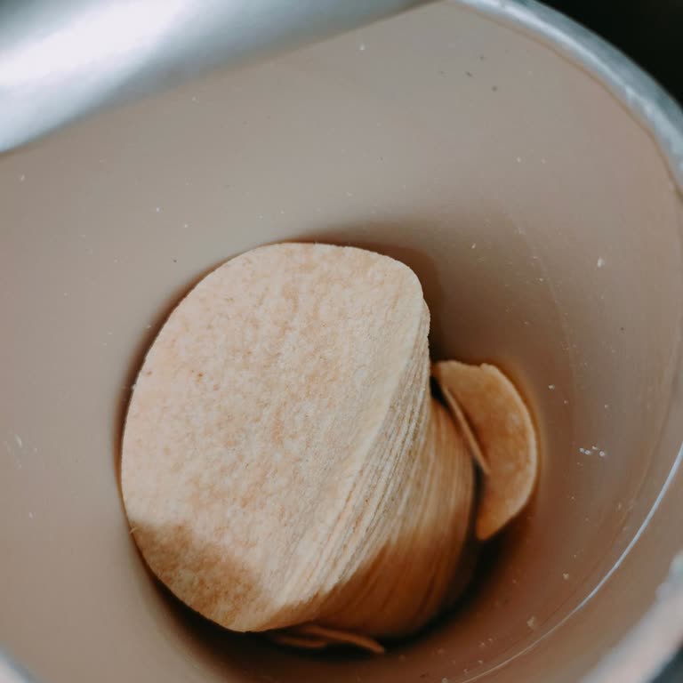 Cipso Tube Original 90 Gr Paketi Yarı Boş Ve Lezzeti Eksik