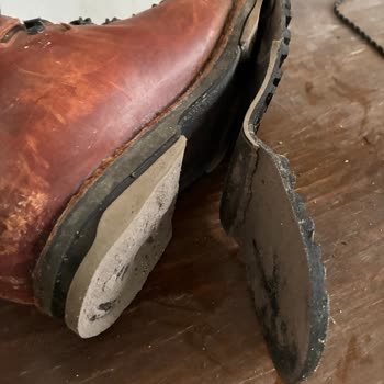 Koray Spor Az Kullanımda Alt Tabanı Açılan Botta Üretim Hatası Ve Müşteri Hizmetleri Sorunu!