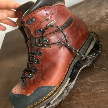 Koray Spor Az Kullanımda Alt Tabanı Açılan Botta Üretim Hatası Ve Müşteri Hizmetleri Sorunu!