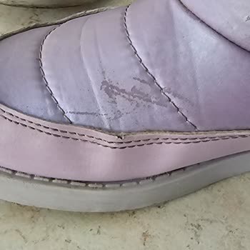 Çocuk Botunda Kalitesiz Malzeme Ve Hızlı Aşınma, Para İadesi Talebi