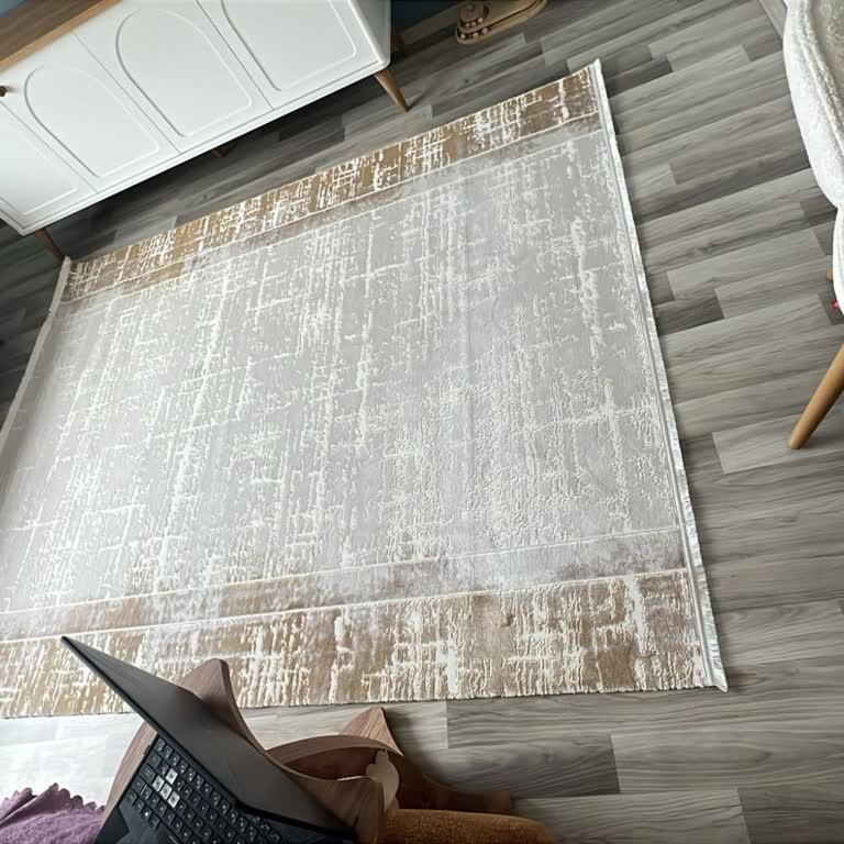 Eksik Ve Hatalı Halı Teslimatı, 22 Bin TL Ödemiş Müşteri Çözüm İstiyor