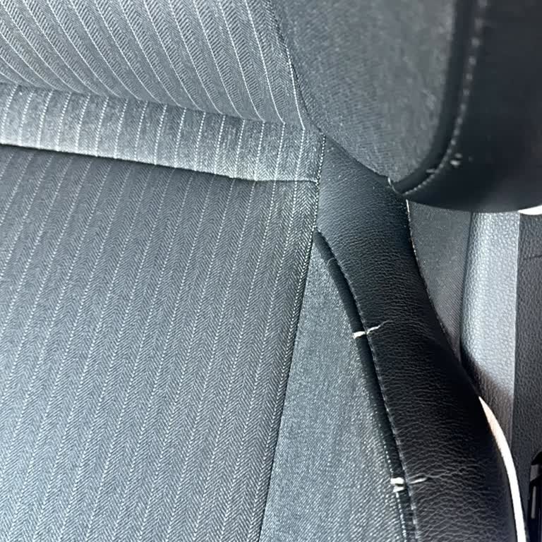 Renault Clio 5 Sürücü Koltuğu Deri Yırtılması Ve Garanti Süresi Bitmiş Servis İlgisizliği