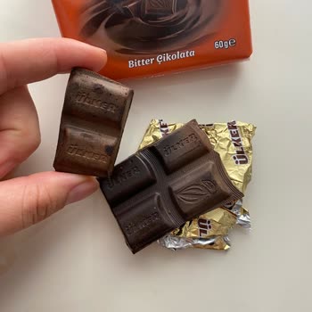 Esenyurt BİM Ülker Bitter Çikolata’da Renk Farkı Ve Güven Sorunu
