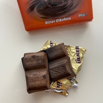 Esenyurt BİM Ülker Bitter Çikolata’da Renk Farkı Ve Güven Sorunu