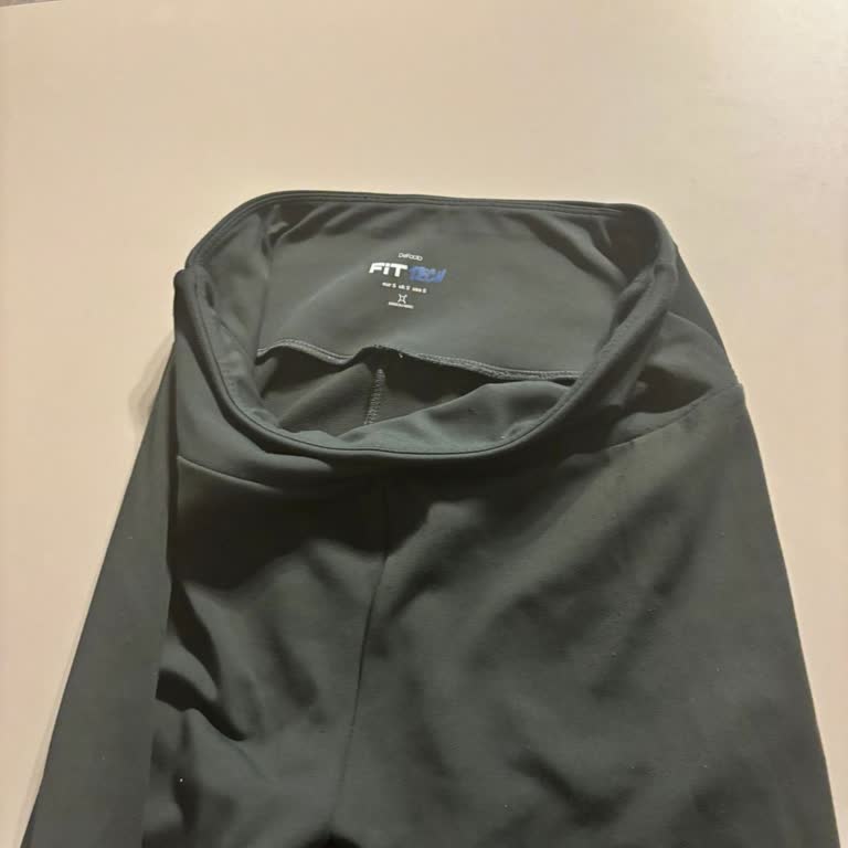 DeFacto Taytında Aşırı Tüylenme Ve Etiket Sorunu İçin İade Reddi