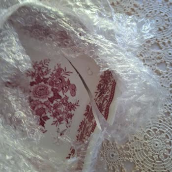 Kırık Ürün Ve Kargo Ücretinin Tam Karşılanması Talebi