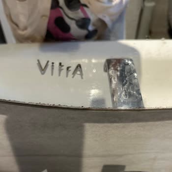 Küflü Ayna Ve Lekeli Lavabo İçin Garantiden Çözüm Bekleniyor