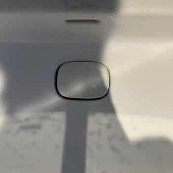 Küflü Ayna Ve Lekeli Lavabo İçin Garantiden Çözüm Bekleniyor