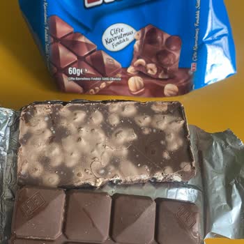 Eti Çifte Kavrulmuş Çikolata Beyazlaşmış Ve Bozulmuş