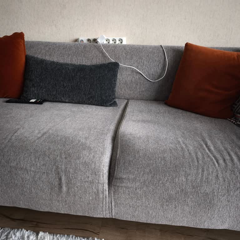 Vivense'den Garanti Süresi Dolmuş Çökme Yapan Koltuk İçin Ücretsiz Onarım Talebi