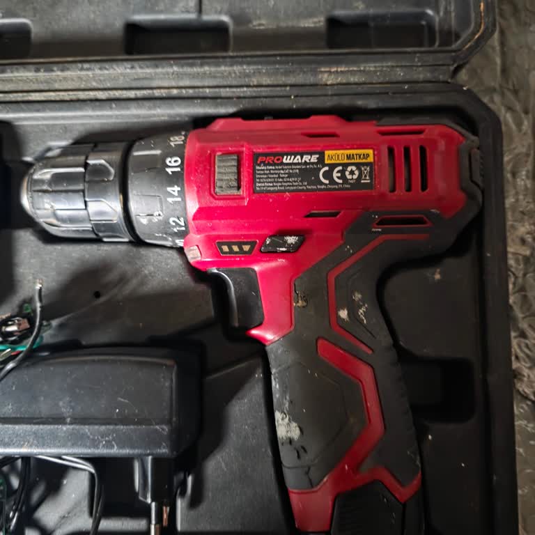 Şarjlı Vidalamanın Batarya Devreleri Çabuk Bozuluyor, Yedek Parça Çalışmıyor