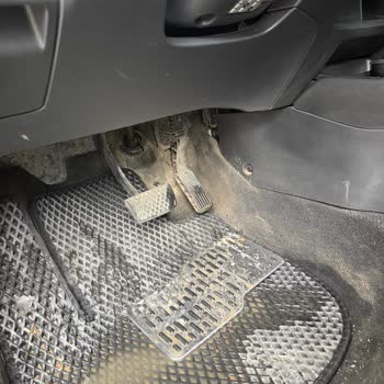 Araca Uyumlu Olmadığını Gösteren Yanıltıcı Paspas Reklamı