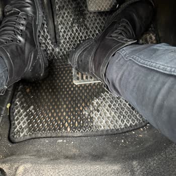 Araca Uyumlu Olmadığını Gösteren Yanıltıcı Paspas Reklamı