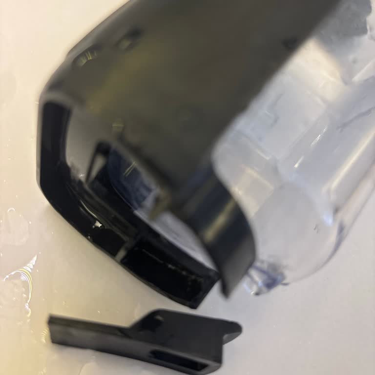 Philips Lattego Kahve Makinesinde Kırılan Klips Garanti Kapsamında Değiştirilmelidir