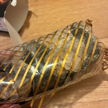 Şölen Milango Sea Salt Karamel Çikolatasının Toz Haline Gelmesi Sağlık Endişesi Yaratıyor