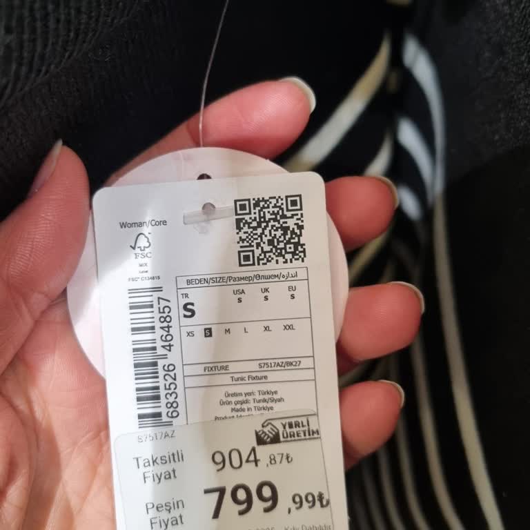 DeFacto’da Aynı Kazak İçin 100 TL Fiyat Farkı