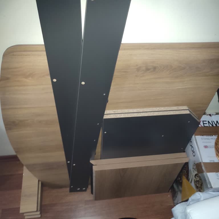 Ergül Mobilya'dan Eksik Parçalar Nedeniyle Yemek Masası Montajı Yapılamıyor Ve İade Talebi