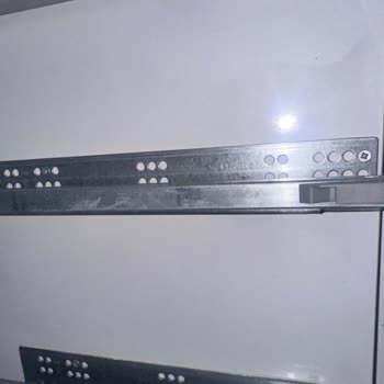 Smart Slide Çekmece Ray Tırnakları Bozuk Ve Yedek Parça Temini İmkansız