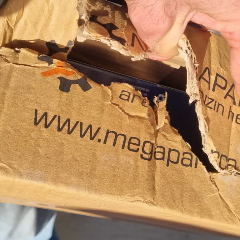 Aras Kargo Teslim Edilmemiş Kargo, Patlak Kutu Ve Çözüm Yok