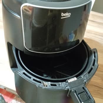 Beko Airfryer’da Kritik Parça Hemen Kırıldı, Ücretsiz Yedek Parça Talebi