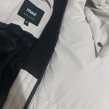 Mavi Montumda Kendi Kendine Oluşan Lekeler Ve İade Talebi