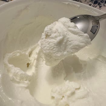 İçim Süzme Yoğurtta Kıvam Ve Tat Sorunu