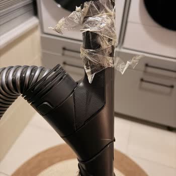 Kırık Tutma Kolu Ve Dayanıksız Plastik Miele Blizzard Süpürge Şikayeti