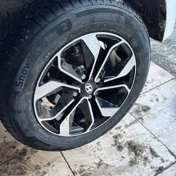 Petlas Snowmaster Lastiği Hava Kaçırıyor, Satıcı İlgisiz Ve İade İstiyorum