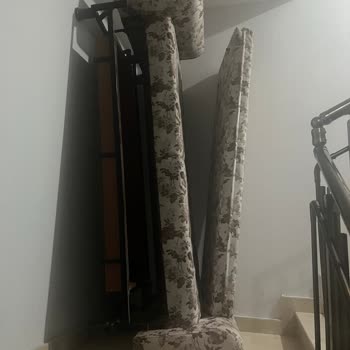 Kelebek Mobilya Teslimat Servisi Koltuğu Kırdı, Müşteri Hizmetleri Yanıt Vermedi