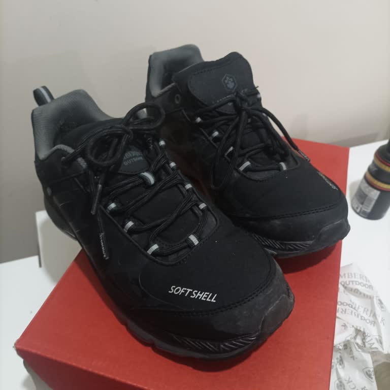 Trendyol'da Su Geçirmez Olmadığı İddialı Ayakkabının İade Ve Ücret İadesi Sürecindeki Uzun Gecikme