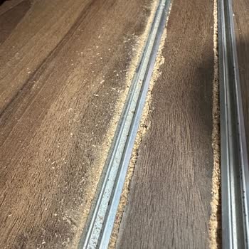 Sürgülü Gardırop Kapıların Raydan Çıkması Ve Ahşaba Sürtmesi, Değişim Talebi