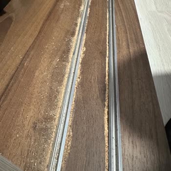 Sürgülü Gardırop Kapıların Raydan Çıkması Ve Ahşaba Sürtmesi, Değişim Talebi