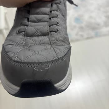 Skechers Ayakkabısının Dikişleri Kısa Sürede Açıldı, Ücretsiz Değişim Talebi