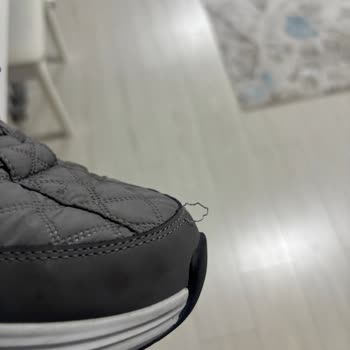 Skechers Ayakkabısının Dikişleri Kısa Sürede Açıldı, Ücretsiz Değişim Talebi