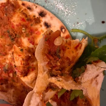 Lahmacun İçinde Kurt Bulunması Gıda Güvenliği İhlali