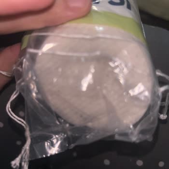 Isana Disk Pamukta Hijyenik Olmayan Lekeler Ve İade Talebi