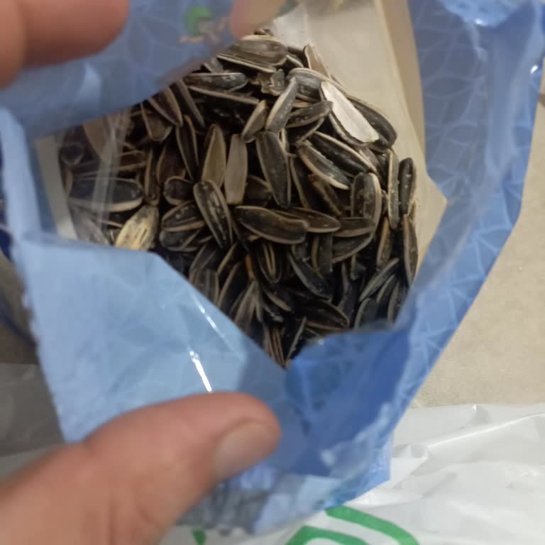 Diyarbakır BİM Marketinde Bayat Ve Boş Çekirdek Şikayeti