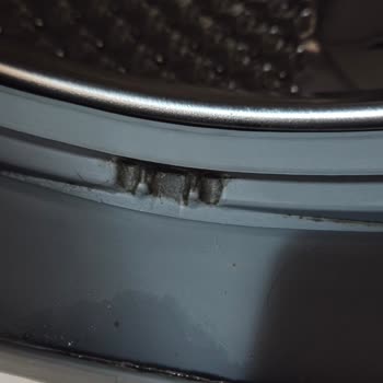 Arçelik Ek Garantili Çamaşır Makinesinde Paslanan Lastik Ve Ücret Talebi Kabul Edilemez