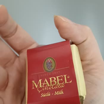 Bozulmuş Çikolata Ve Müşteri Hizmetlerinden Yardım Alamama