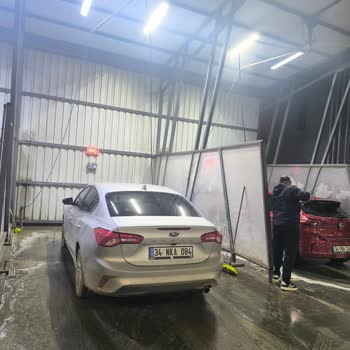 Kirli Araç İçin Yıkama Hizmeti Reddedildi Ve Güven Sarsıldı