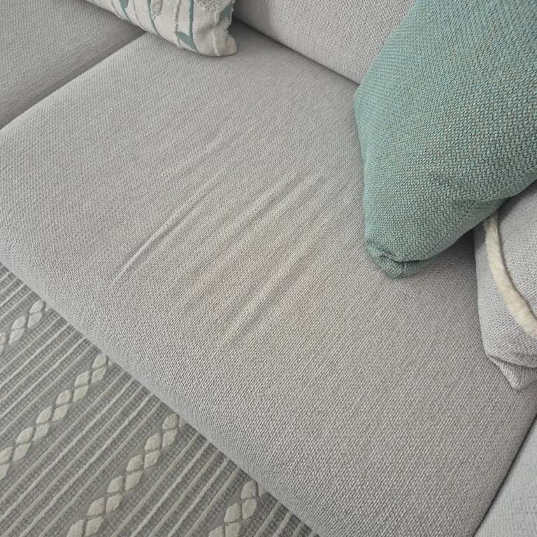 Kumaş Genişlemesi Ve Bohems Koltuk Takımının Garanti Kapsamında Değişim İsteği