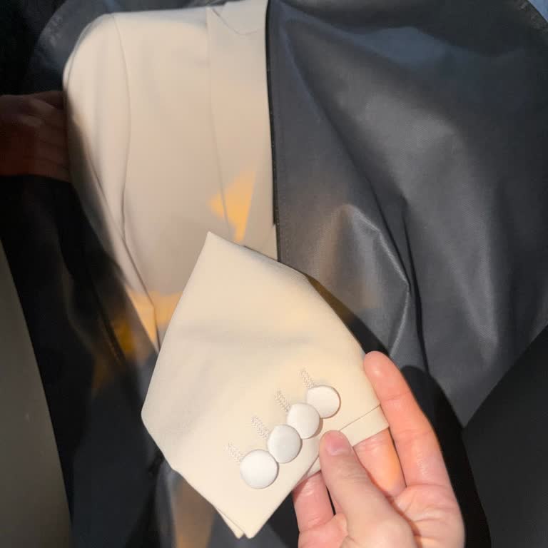 Beymen Business Smokin Değişikliği İsteğinde Yöneticinin Yanıltıcı Ve Bağırarak Azarlaması