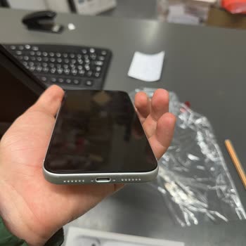 Ayıplı İPhone 17 Pro Max Ve Media Markt Van AVM'de Sorumsuz Müşteri Yaklaşımı