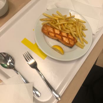 Gaziantep İKEA Restoranında Menü Fotoğrafları Gerçek Ürünle Uyuşmadığı İçin Yanıltıldım