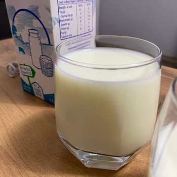 BİM İspartaKule Şubesinden Bozulmuş Dost Sütü Şikâyeti