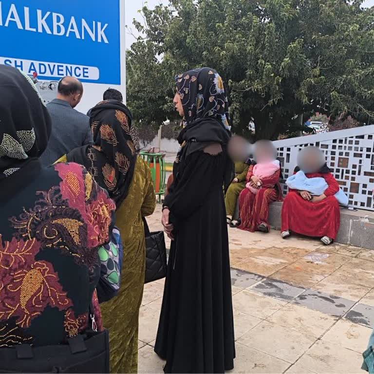 Şanlıurfa’da Halkbank Tek Mobil Şube Sosyal Yardım Kartı Dağıtımı Uzun Kuyruklara Yol Açıyor