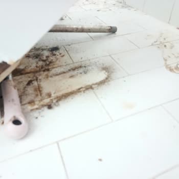 Çoklu Arıza Ve Dış Çürüme Yaşayan Hoover Çamaşır Makinesinin Garanti Kapsamında İade Talebi